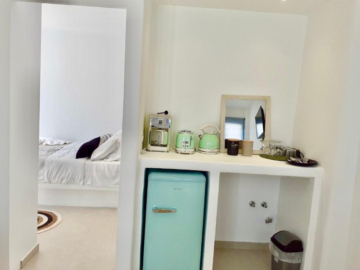 Oldtown Suites Fira エクステリア 写真