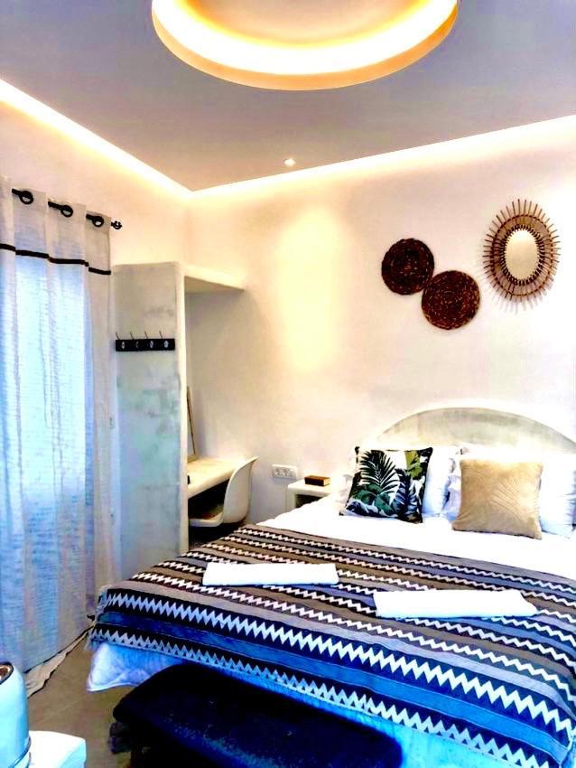 Oldtown Suites Fira エクステリア 写真