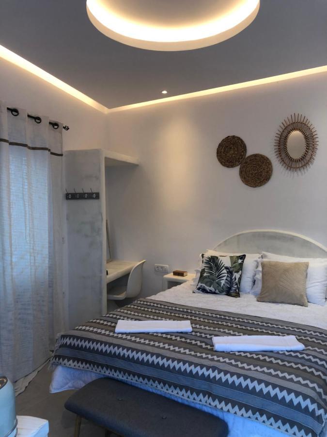 Oldtown Suites Fira エクステリア 写真