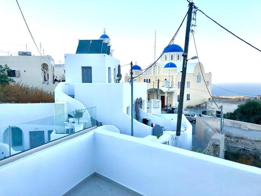 Oldtown Suites Fira エクステリア 写真