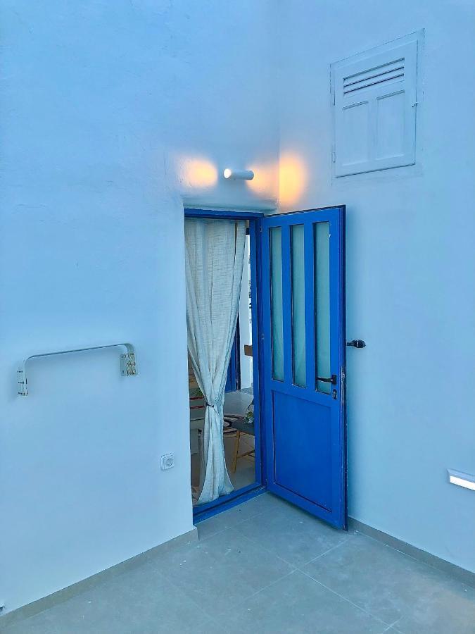 Oldtown Suites Fira エクステリア 写真