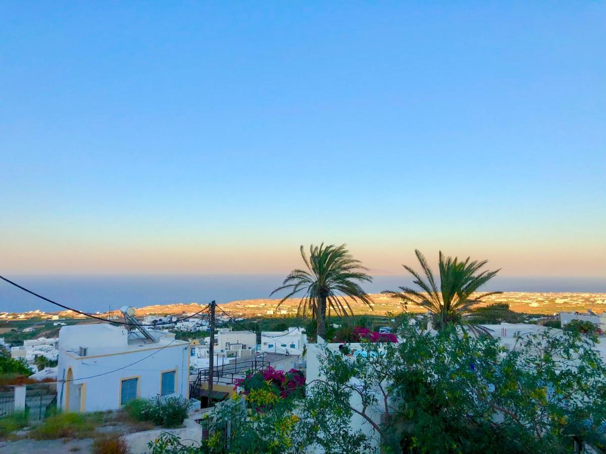Oldtown Suites Fira エクステリア 写真