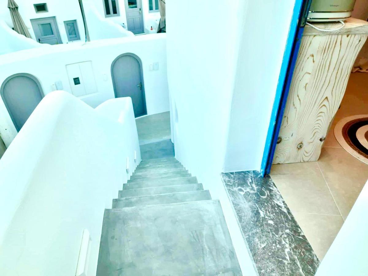 Oldtown Suites Fira エクステリア 写真