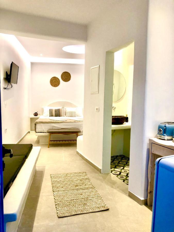 Oldtown Suites Fira エクステリア 写真