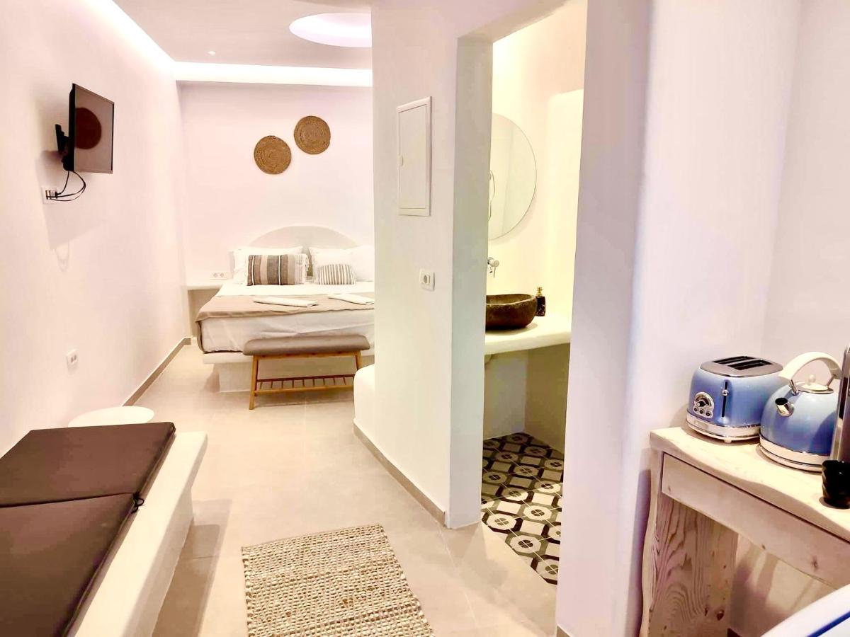 Oldtown Suites Fira エクステリア 写真