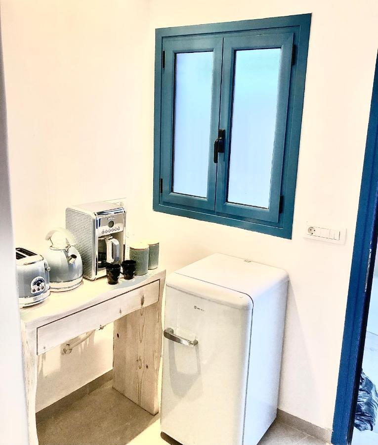 Oldtown Suites Fira エクステリア 写真