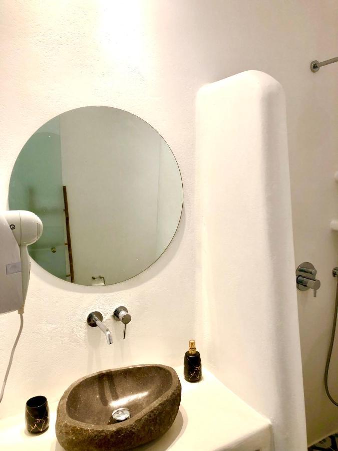 Oldtown Suites Fira エクステリア 写真