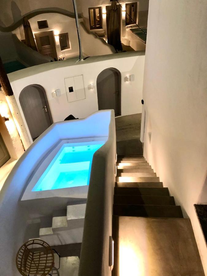 Oldtown Suites Fira エクステリア 写真