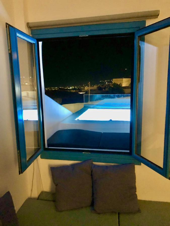 Oldtown Suites Fira エクステリア 写真