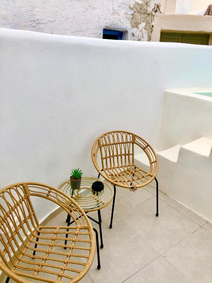 Oldtown Suites Fira エクステリア 写真