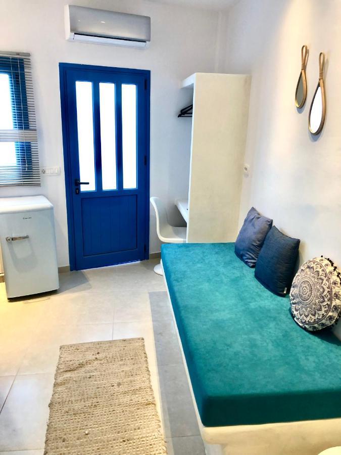 Oldtown Suites Fira エクステリア 写真