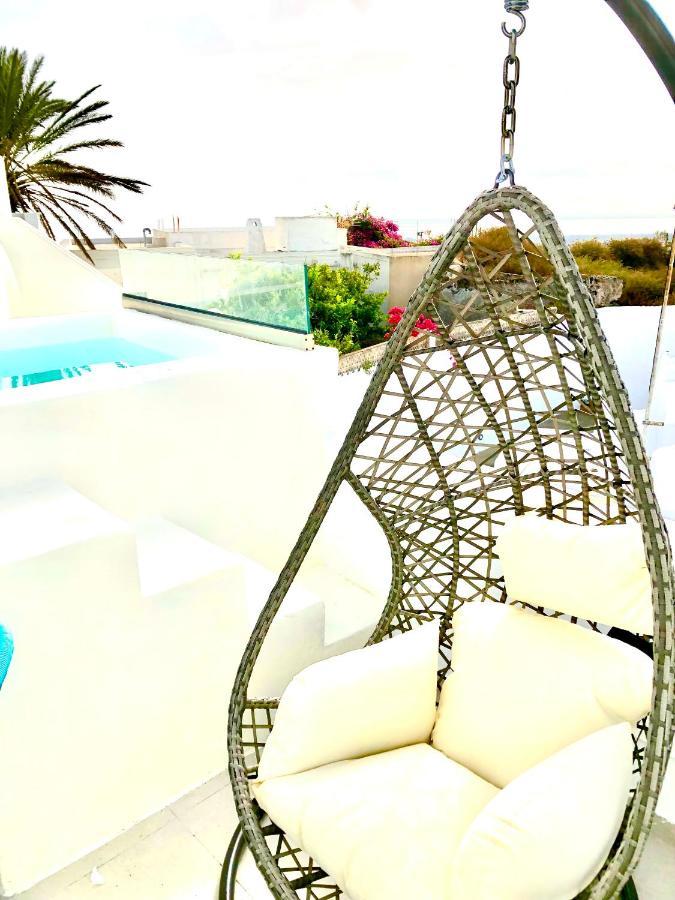 Oldtown Suites Fira エクステリア 写真